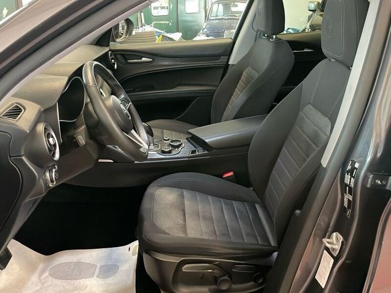 Alfa Romeo Stelvio 2.2 Turbo Diesel 190CV AT8 Q4 Business