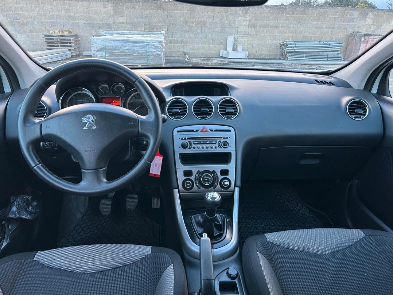 Peugeot 308 1.6 HDi 90CV Berlina