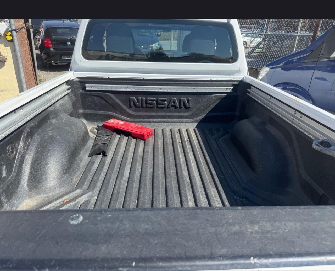 Nissan Navara 2.3 dCi 4WD King Cab Telaio Visia * Cambio 6M Manuale