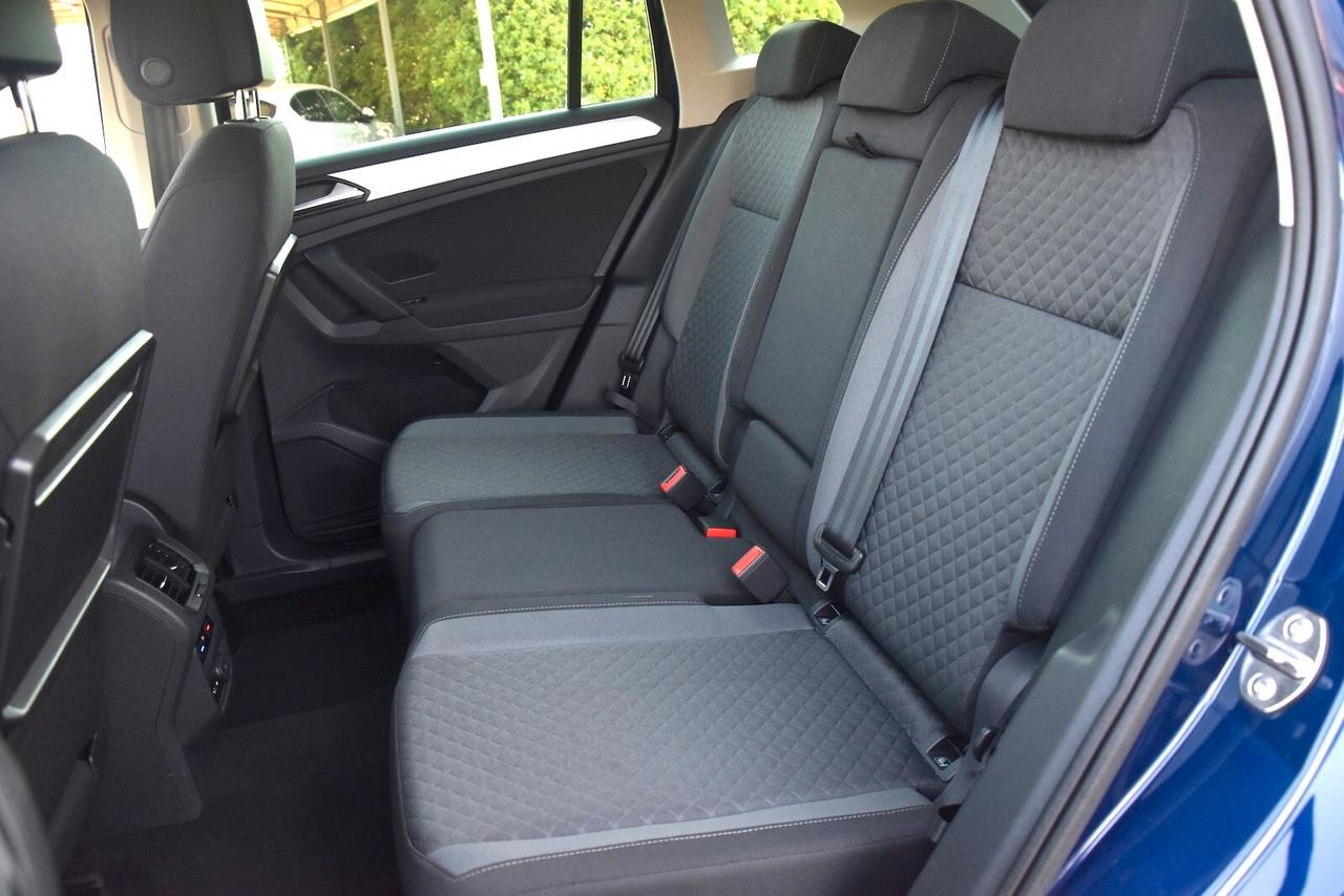 Volkswagen Tiguan 2.0 TDI SCR DSG 4MOTION Business BMT
