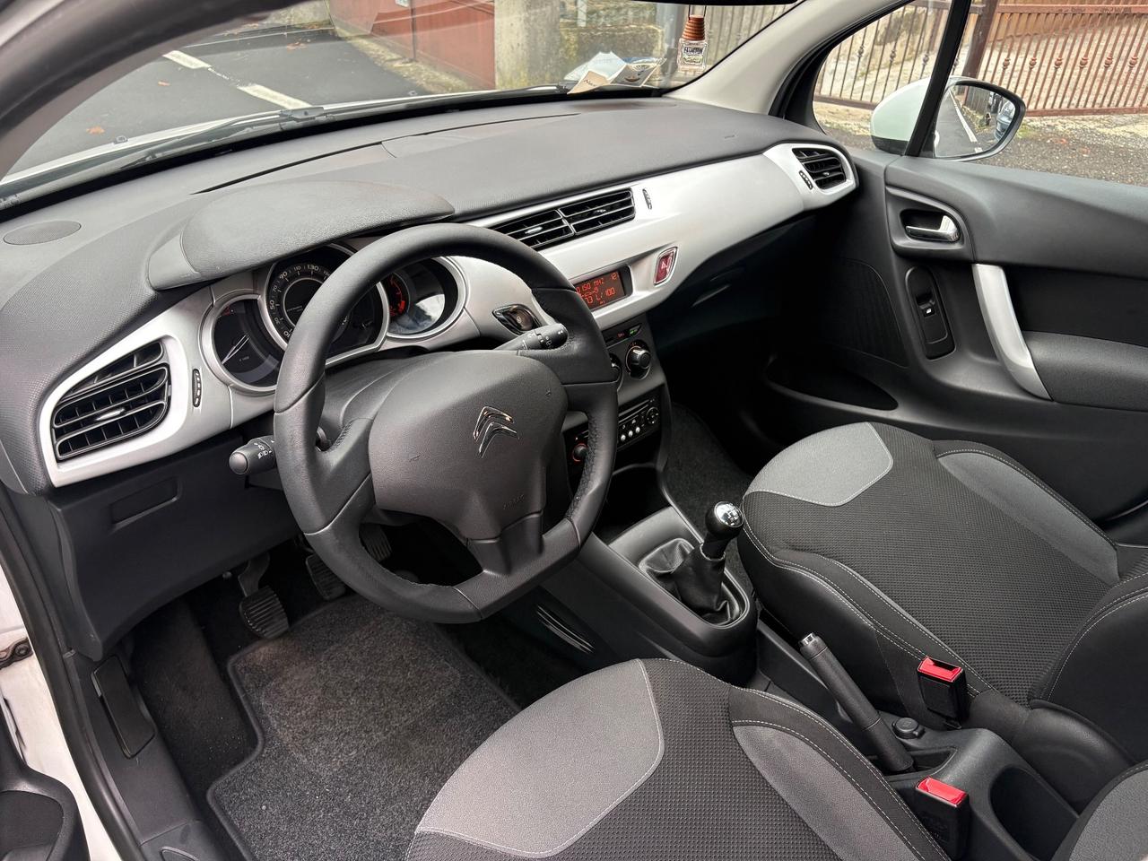 Citroen C3 1.1 BENZINA NEOPATENTATI 70.000 KM