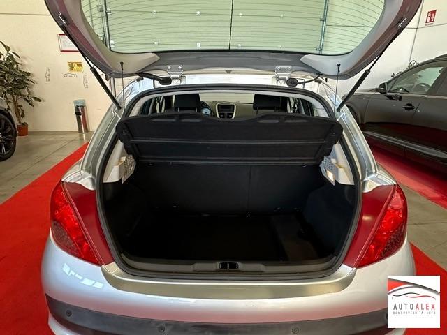 PEUGEOT - 207 5p 1.4 8v One-Line NEOPATENTATI