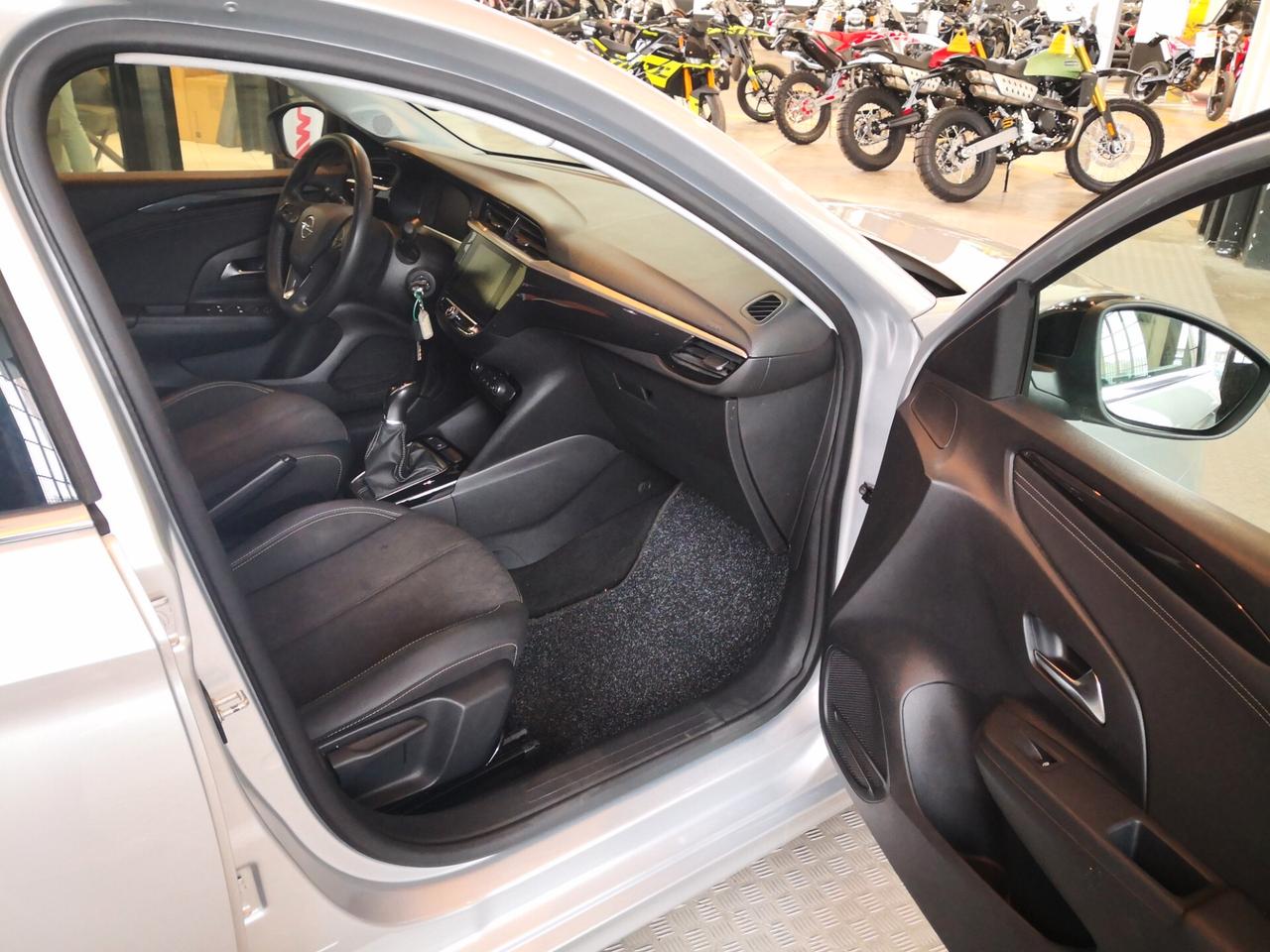 Opel Corsa 1.2 Elegance
