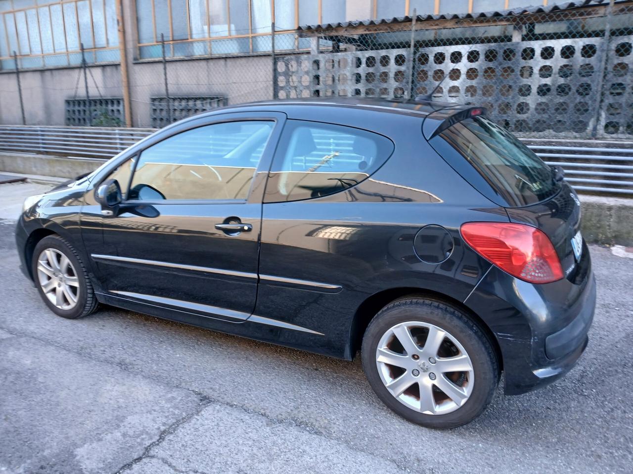 Peugeot 207 1.6 HDi 110CV 3p. XS*CERCHI*CLIMA