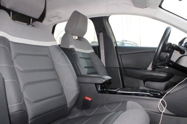 Citroen C4 1.2 puretech Shine s&s 130cv AUTO con CarPlay