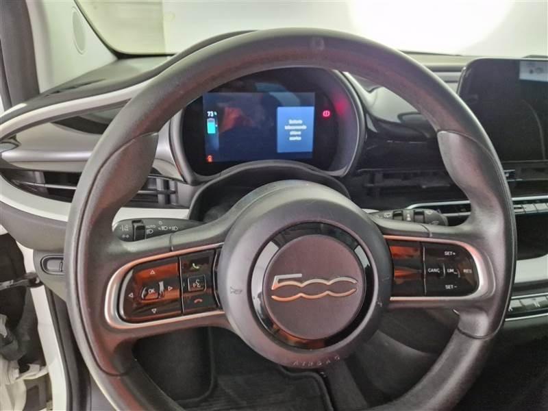 Fiat 500 500e Berlina 42 kWh La Prima