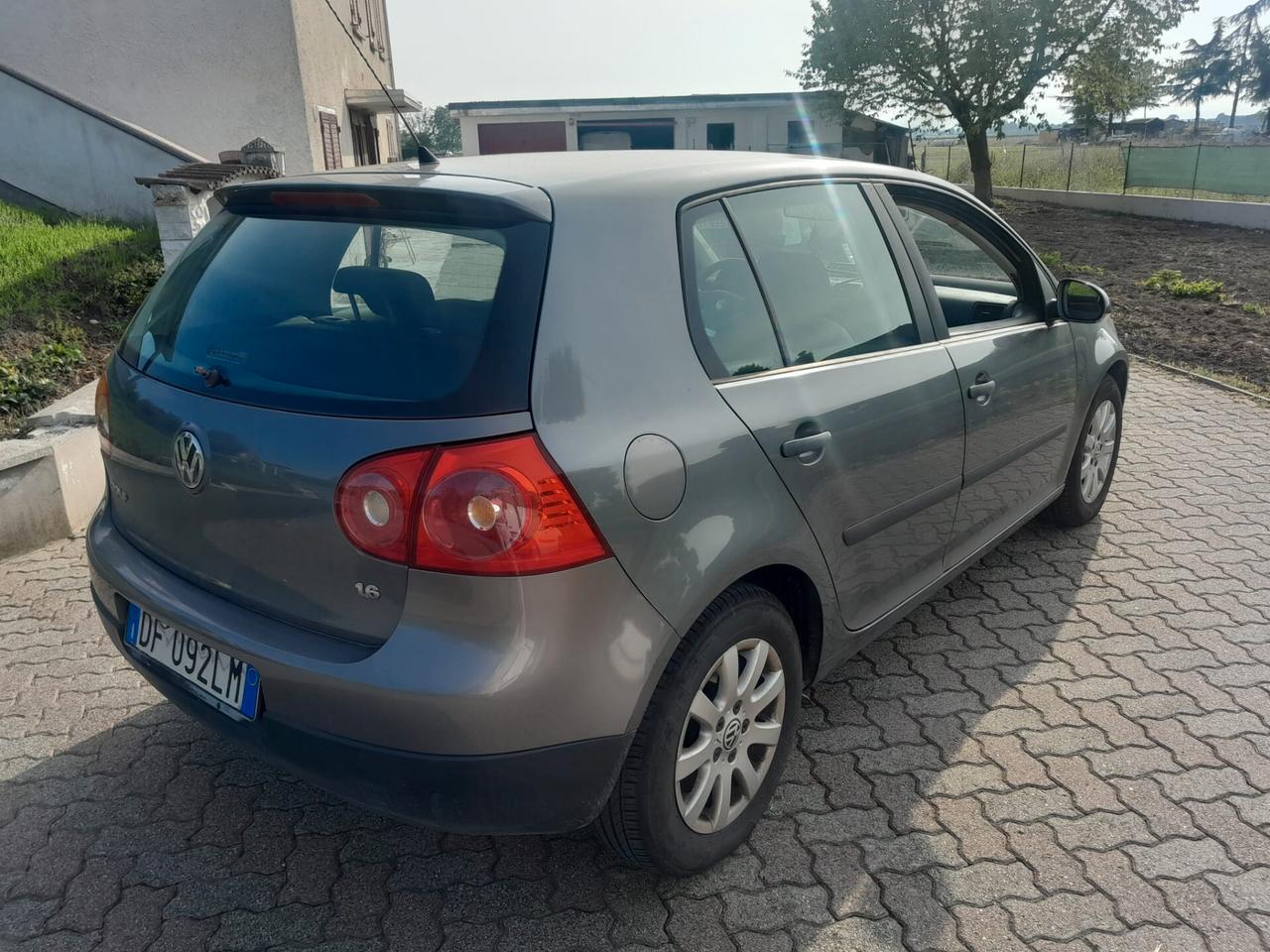 Volkswagen Golf 1.6 5p. Comfortline