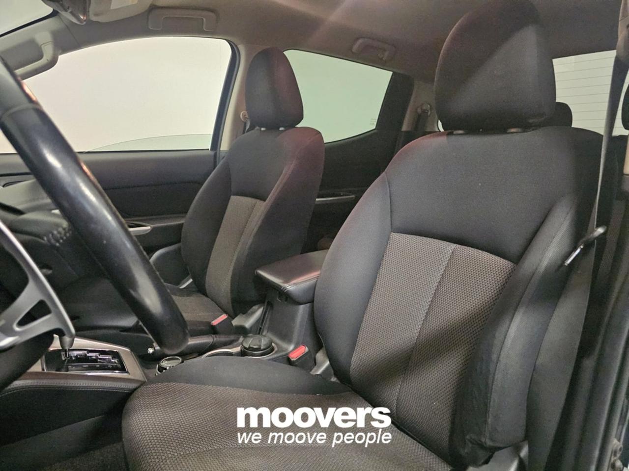 MITSUBISHI L200 (2019-2022) 2.3 D Double Cab 4x4 Super Select Intense aut. *Roll Bar*