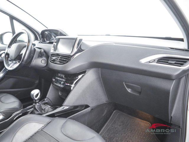 PEUGEOT 2008 120 S&S Crossway