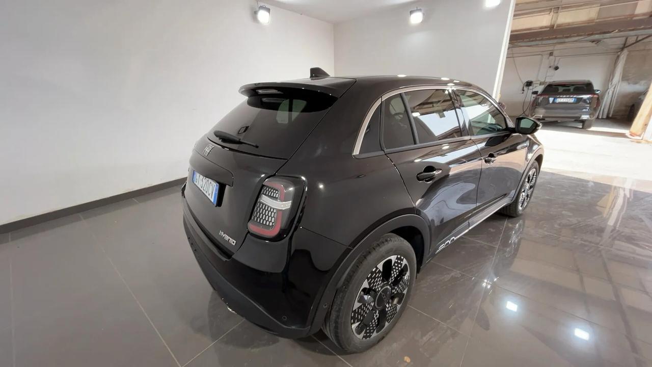 Fiat 600 Hybrid 145 CV DCT MHEV La Prima