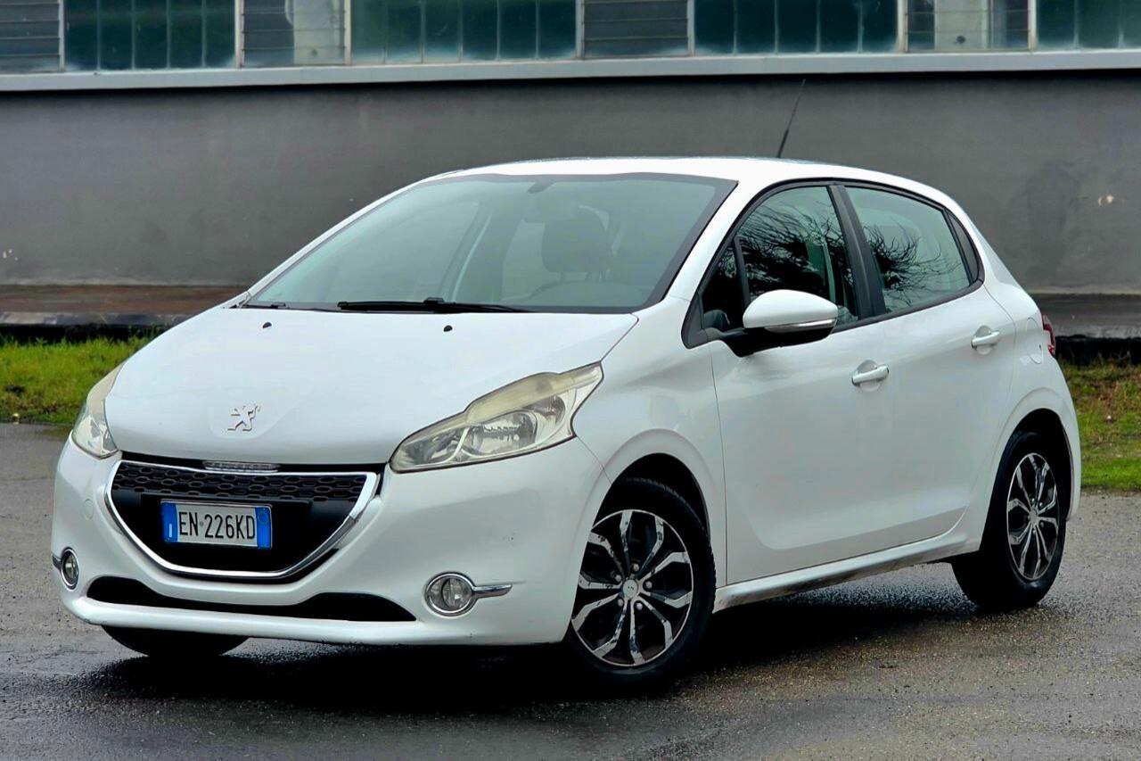 Peugeot 208 1.2 Vti LAVORI FATTI