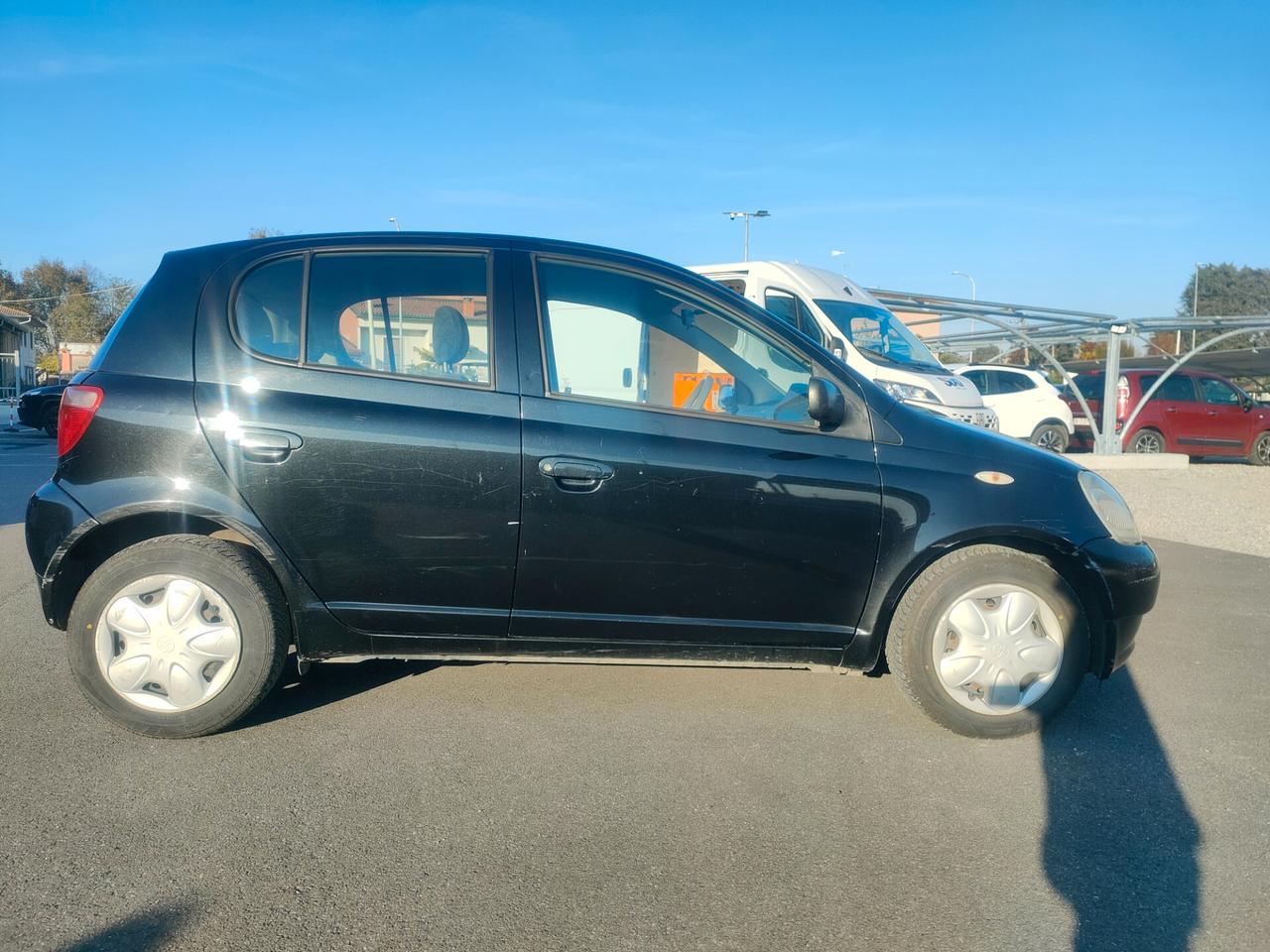 Toyota Yaris 1.0i 16V cat 5 porte