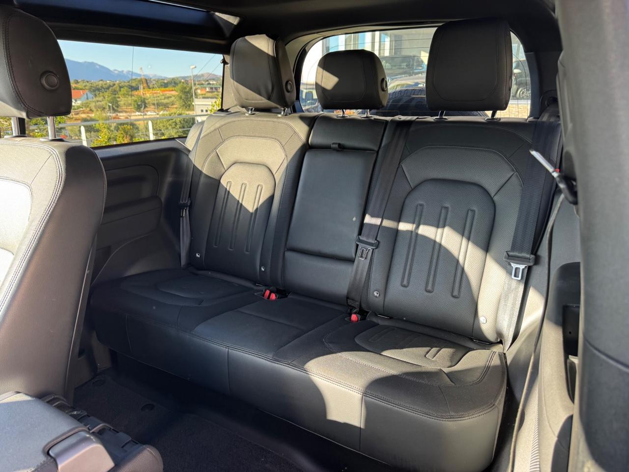 Land Rover Defender 90 3.0D I6 200 CV AWD Auto X-Dynamic SE