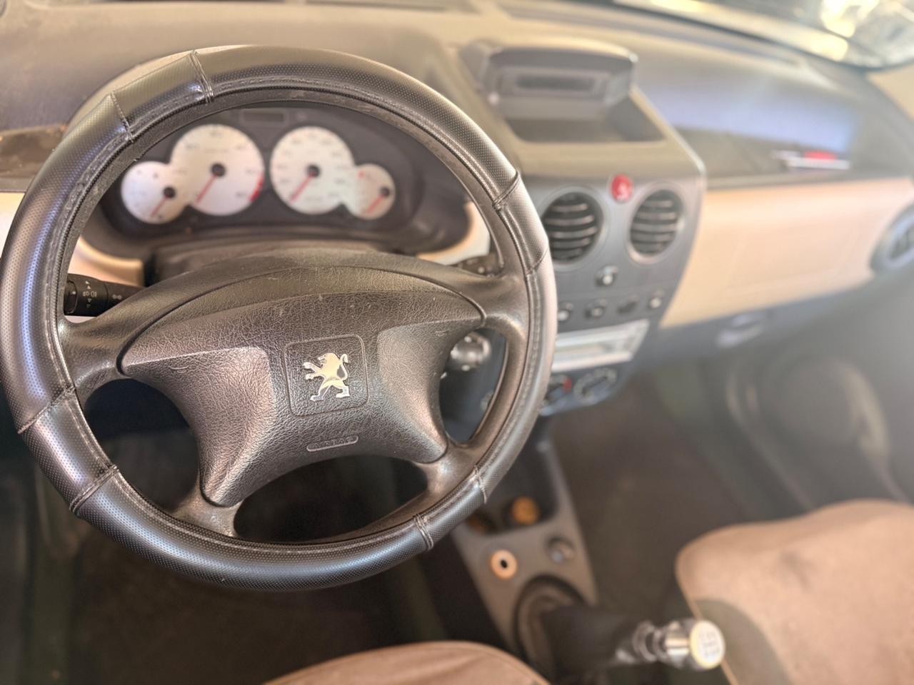 Peugeot Ranch 2.0 HDi XT Mix