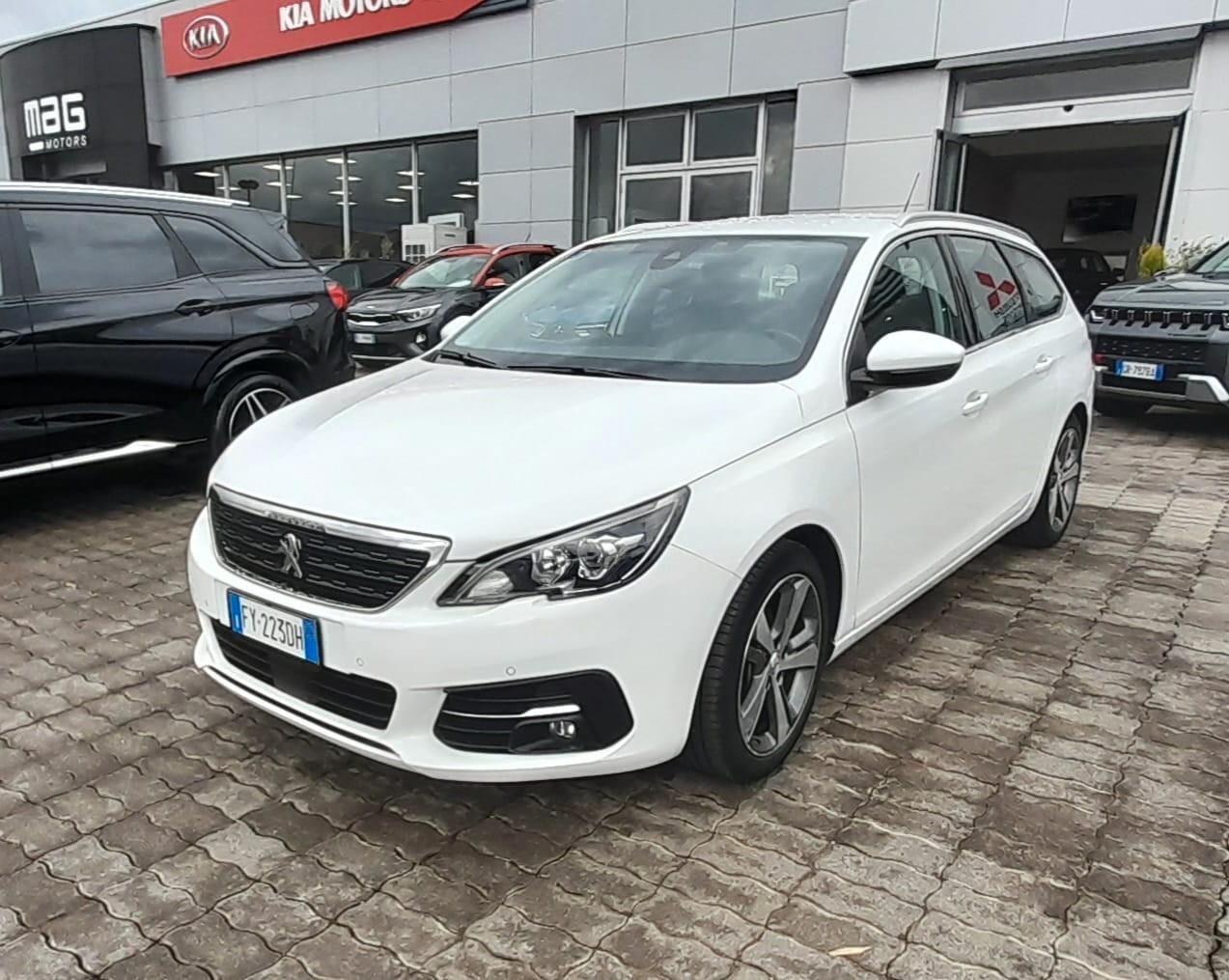 Peugeot 308 BlueHDi 130 S&S SW Allure