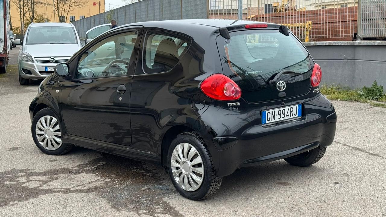 Toyota Aygo 1.0 12V VVT-i 3 porte Sol