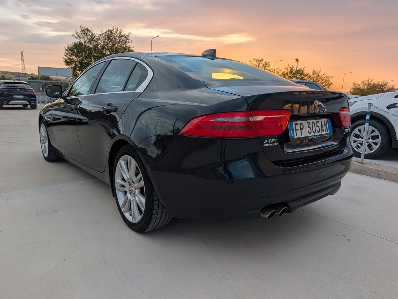 Jaguar XE 2.0 D 180 CV aut. Prestige