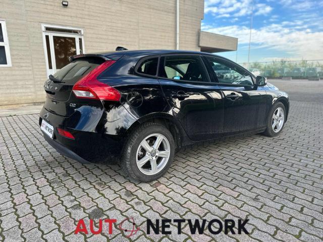 VOLVO V40 D2 1.6 Momentum