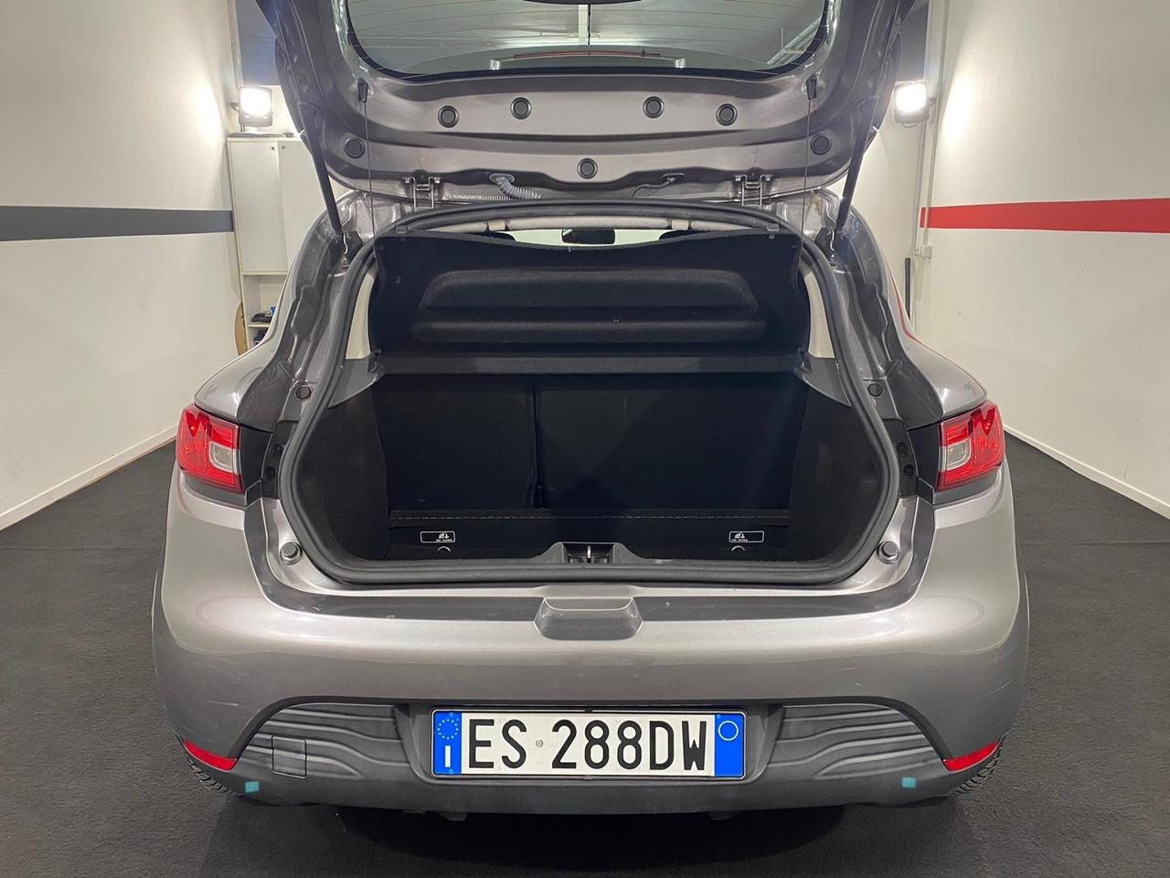 Renault Clio 1.2 75CV *NEOPATENTATI*