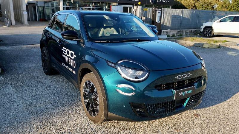FIAT 600 600 Hybrid 100 CV DCT MHEV La Prima