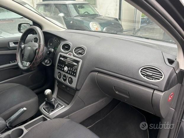 Ford Focus CC Focus C-Max 1.8 TDCi (115CV) Ghia