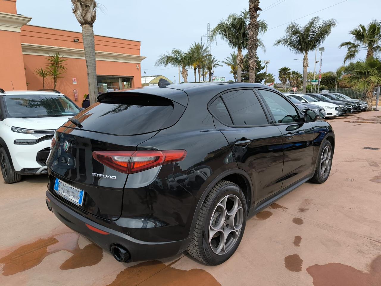 Alfa Romeo Stelvio 2.2 Turbodiesel 160 CV AT8 RWD Sprint