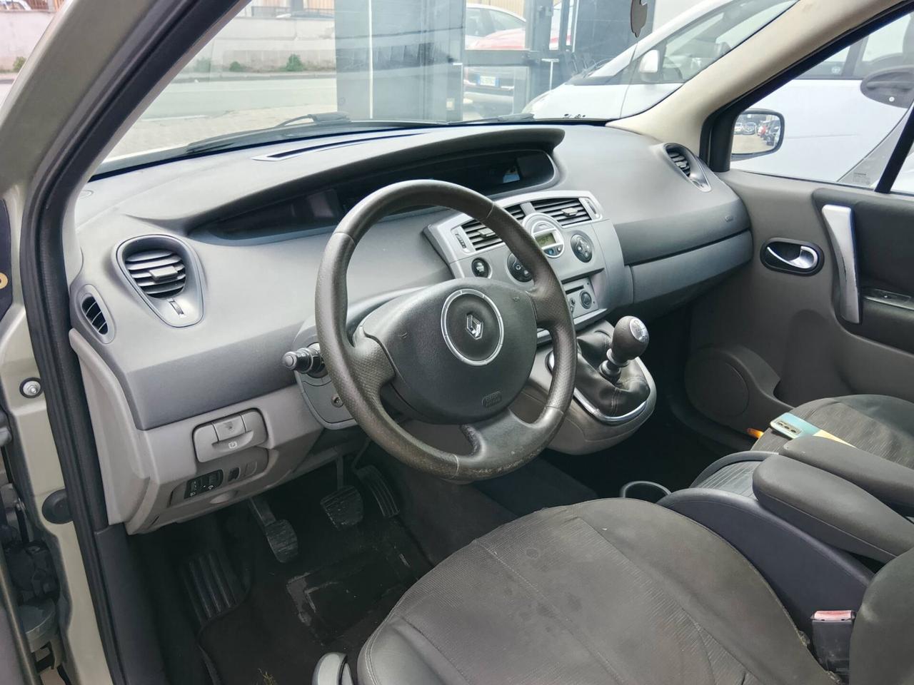 Renault Scenic 1.5 d 6 marce