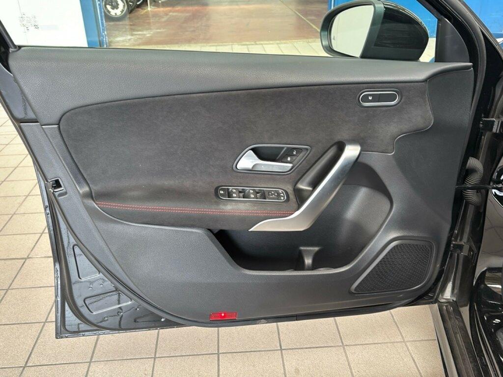 Mercedes Classe A 180 180 D Digital Edition Speedshift DCT AMG 8G