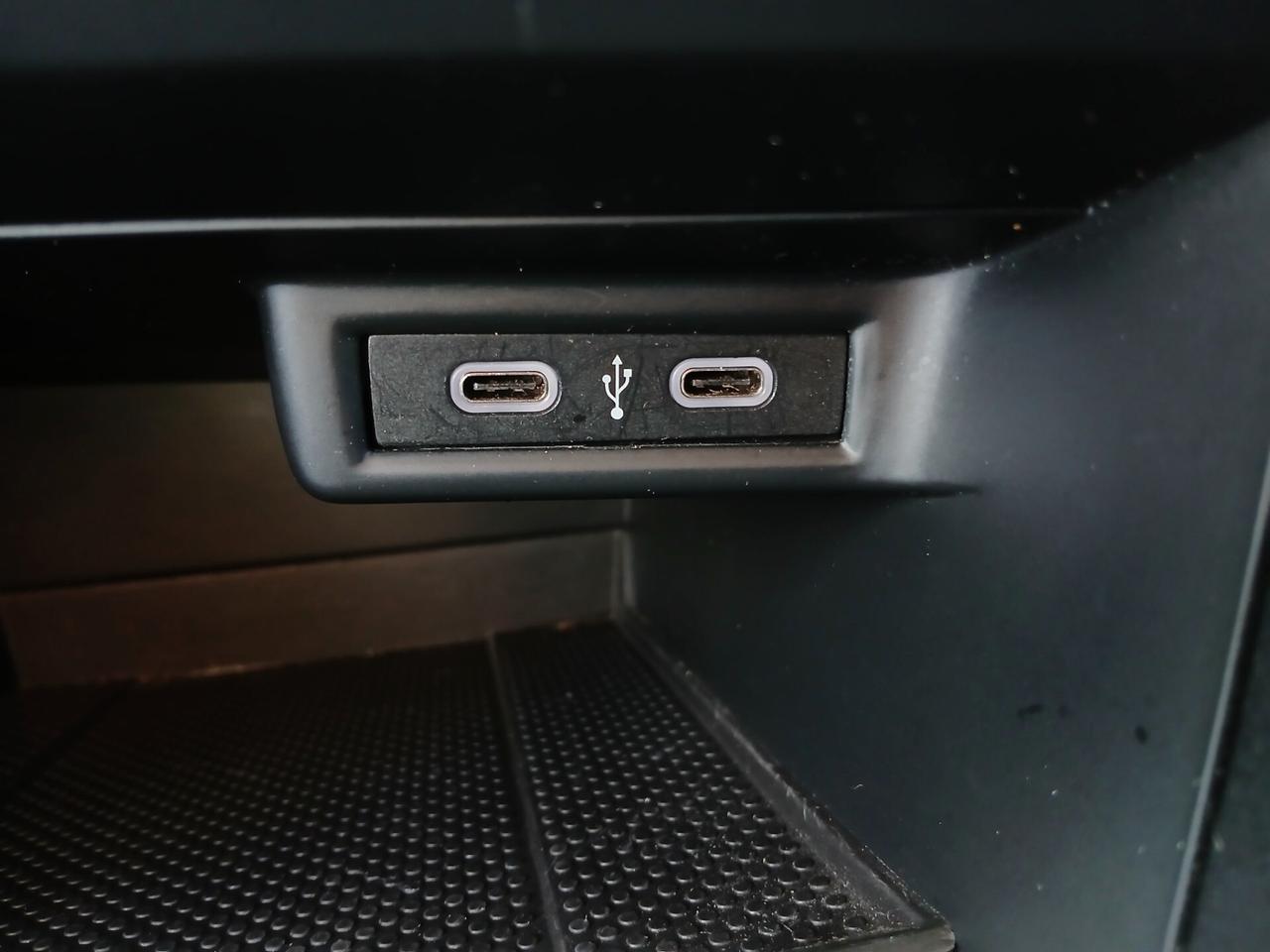 VOLKSWAGEN T-ROC 1.0 TSI 110CV LIFE 2022 BENZINA