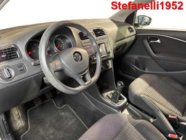 VOLKSWAGEN Polo V 2014 - 5p 1.0 mpi Comfortline 75cv