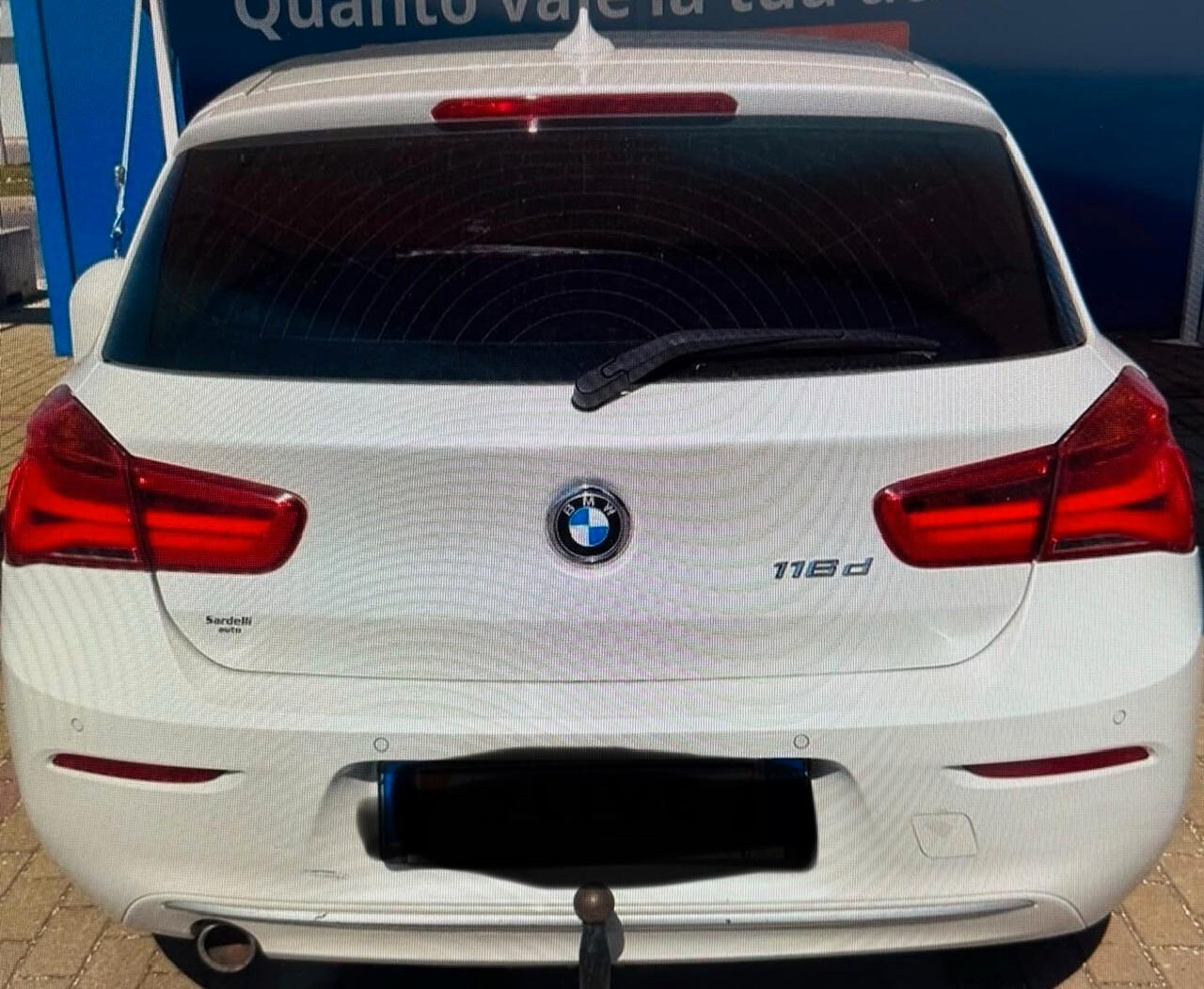 Bmw 116 116d 5p. Urban