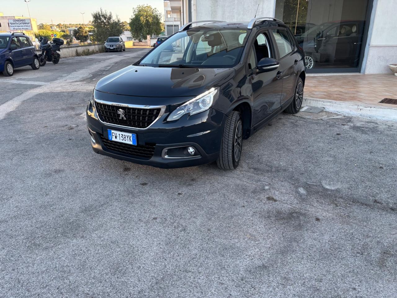 Peugeot 2008 BlueHDi 100 S&S Allure