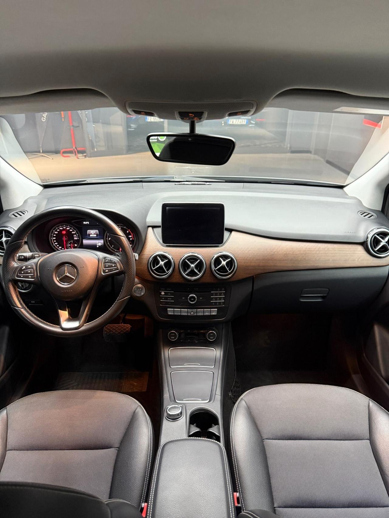 Mercedes-benz B 200 CDI 4Matic Automatic Executive