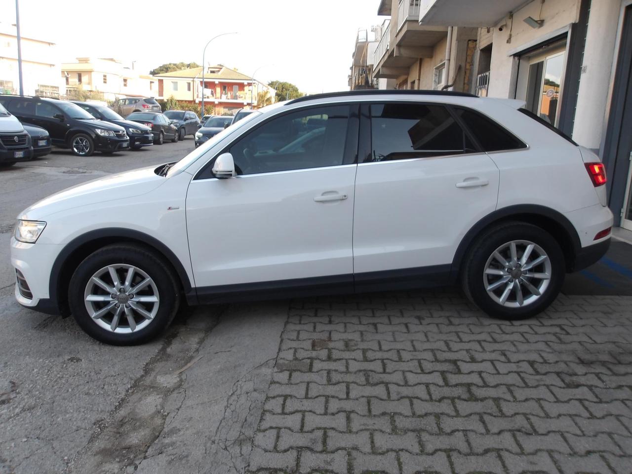 Audi Q3 2.0 tdi Business 150cv