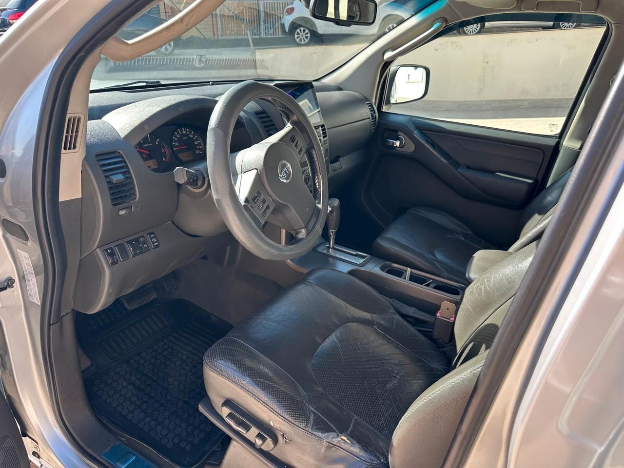 Nissan Navara 2.5 dCi 4 porte Double Cab Platinum