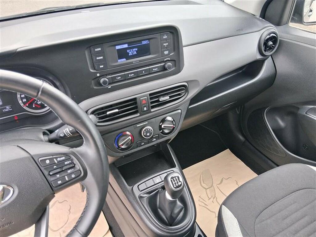 Hyundai i10 1.0 MPI Tech Connect Pack