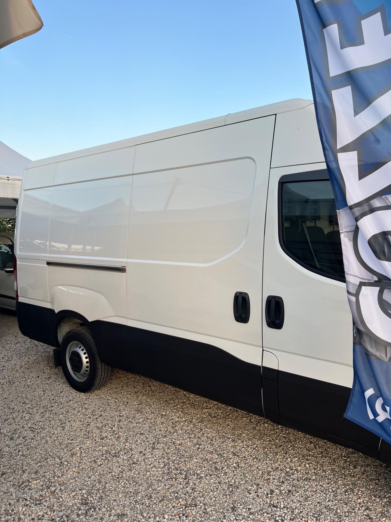 Iveco Daily L3H2 35-120 2.3 diesel