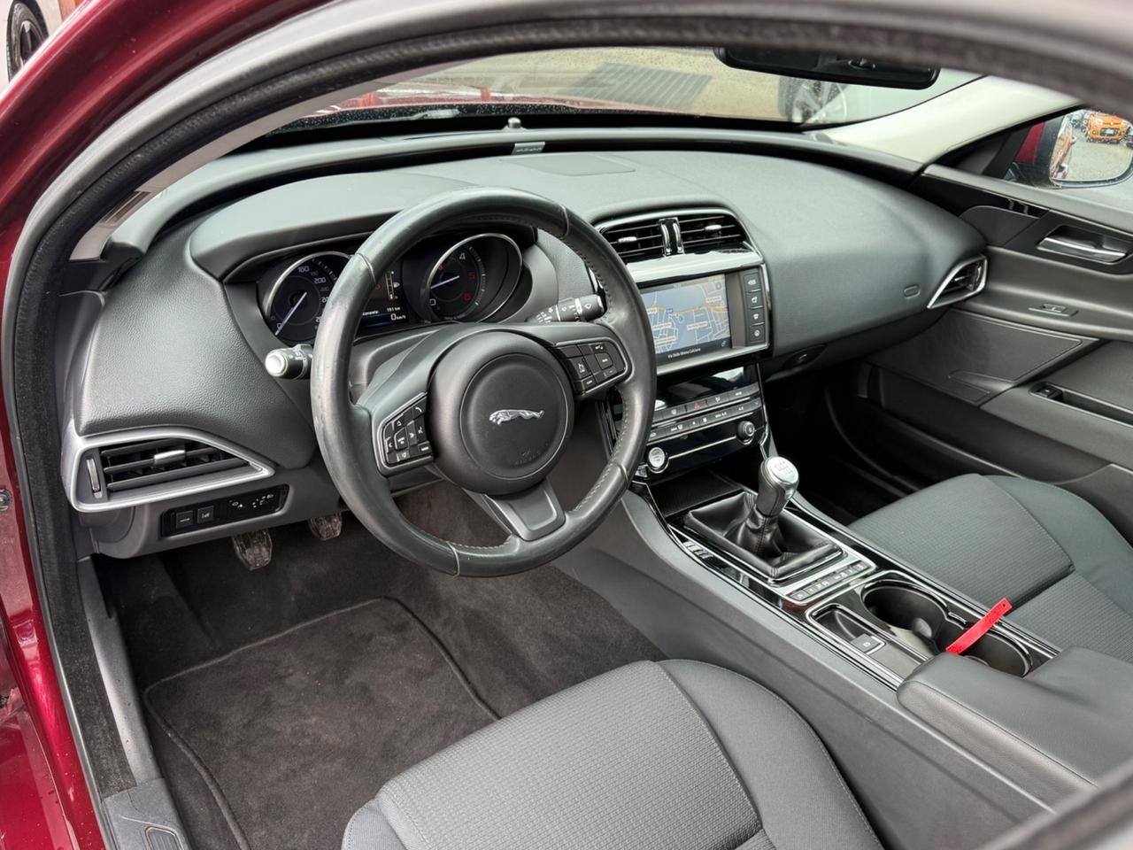 XE 2.0 D- Portfolio- (( 19 mila km-unipro )) -rate