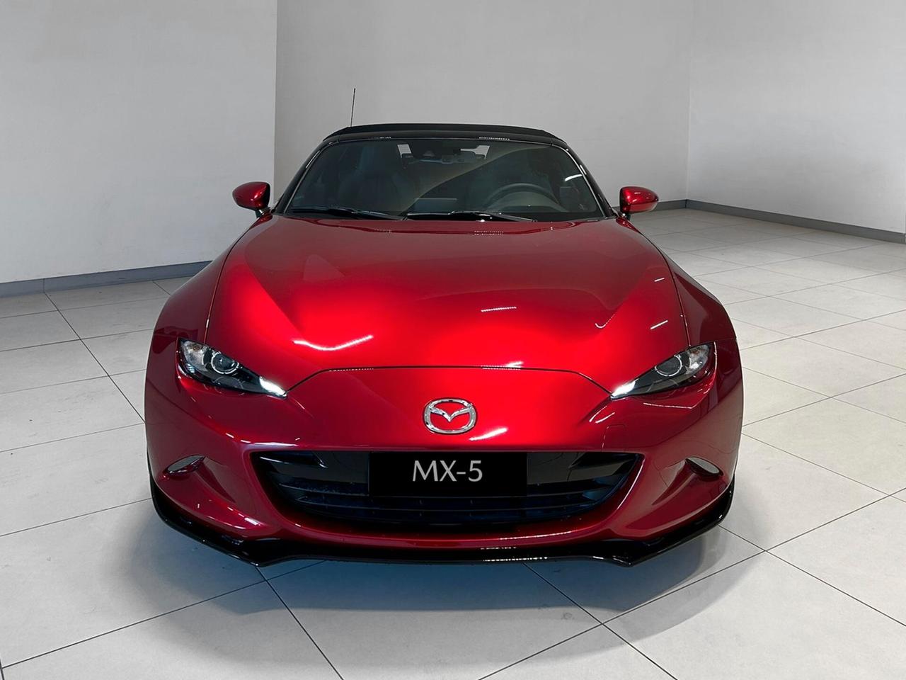 Mazda MX-5 1.5L Skyactiv-G Exclusive-Line