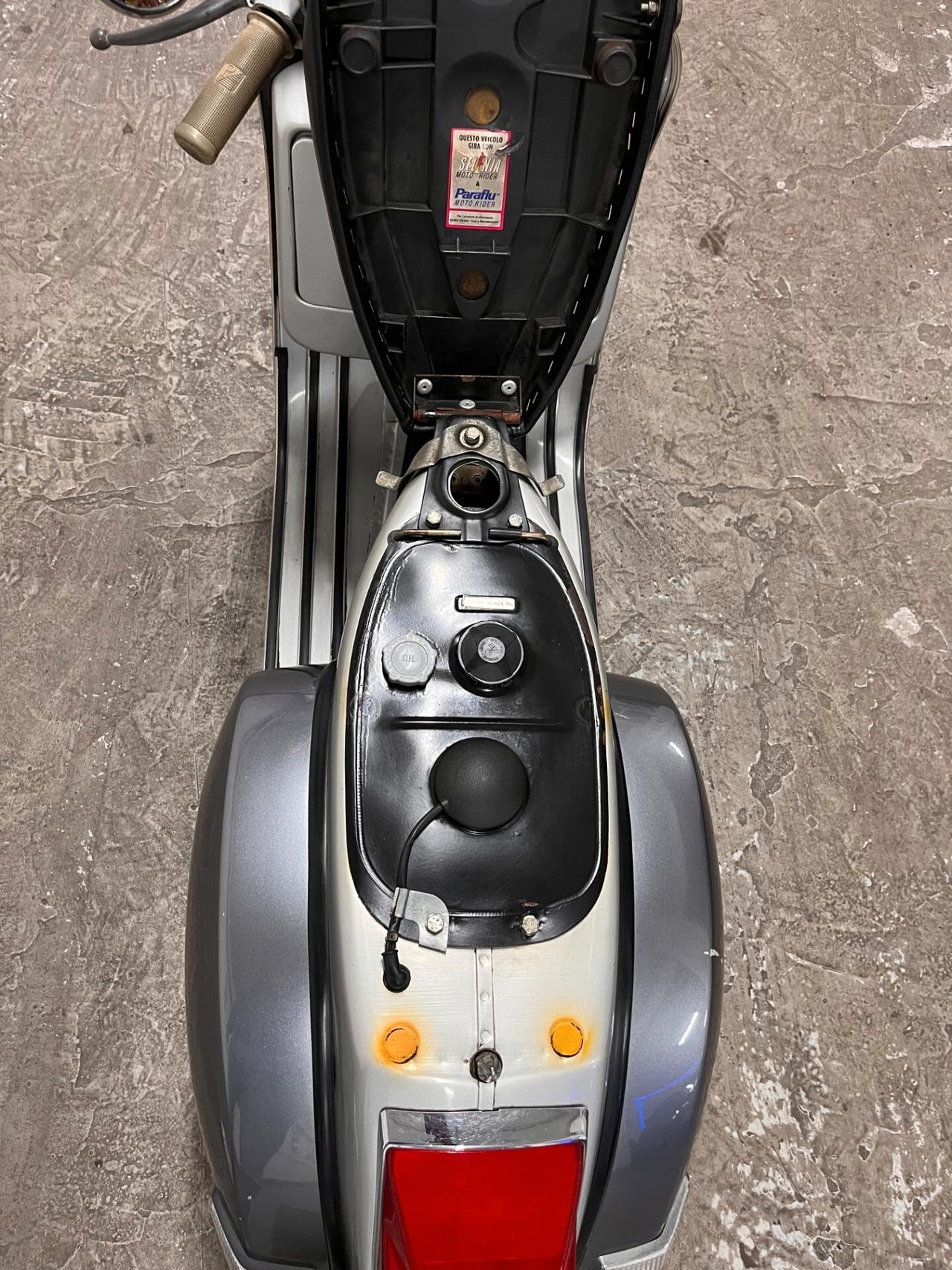 Piaggio Vespa PX 125