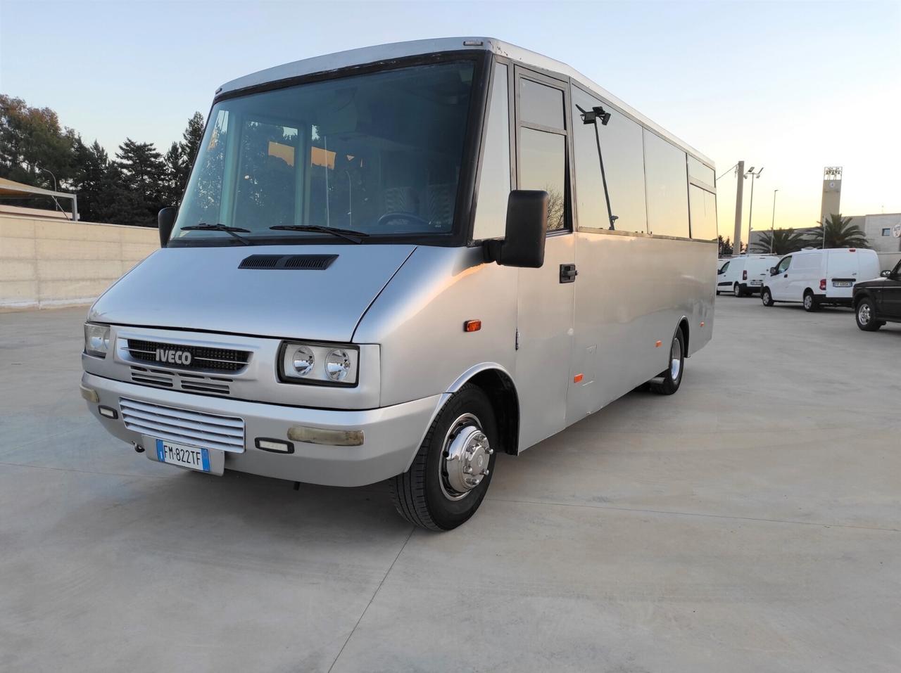 Iveco Minibus 25 POSTI - 2.5 Diesel 115cv