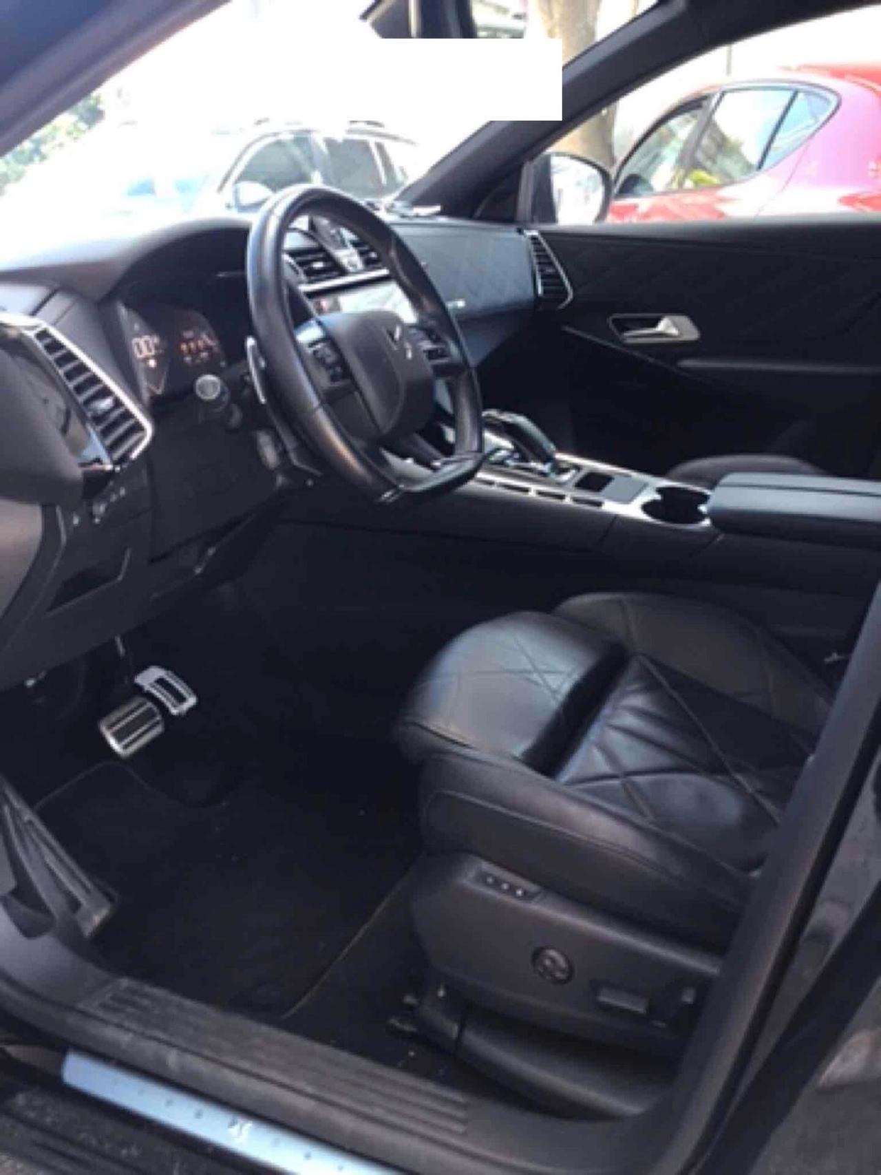 DS 7 CROSSBACK 1.5 BLUEHDI 130CV AUT. GRAN CHIC ( FARI LED - COCKPIT - CRUISE - CLIMA TRIZONA - PELLE - NAVI - MIRROR - PDC - TELECAMERA POST. - CERCHI 19 )