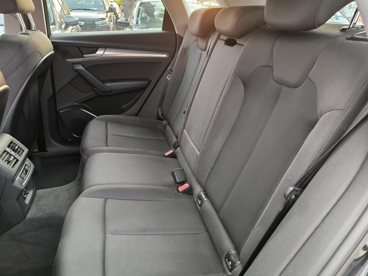 Audi Q5 40 TDI quattro S tronic Business Sport