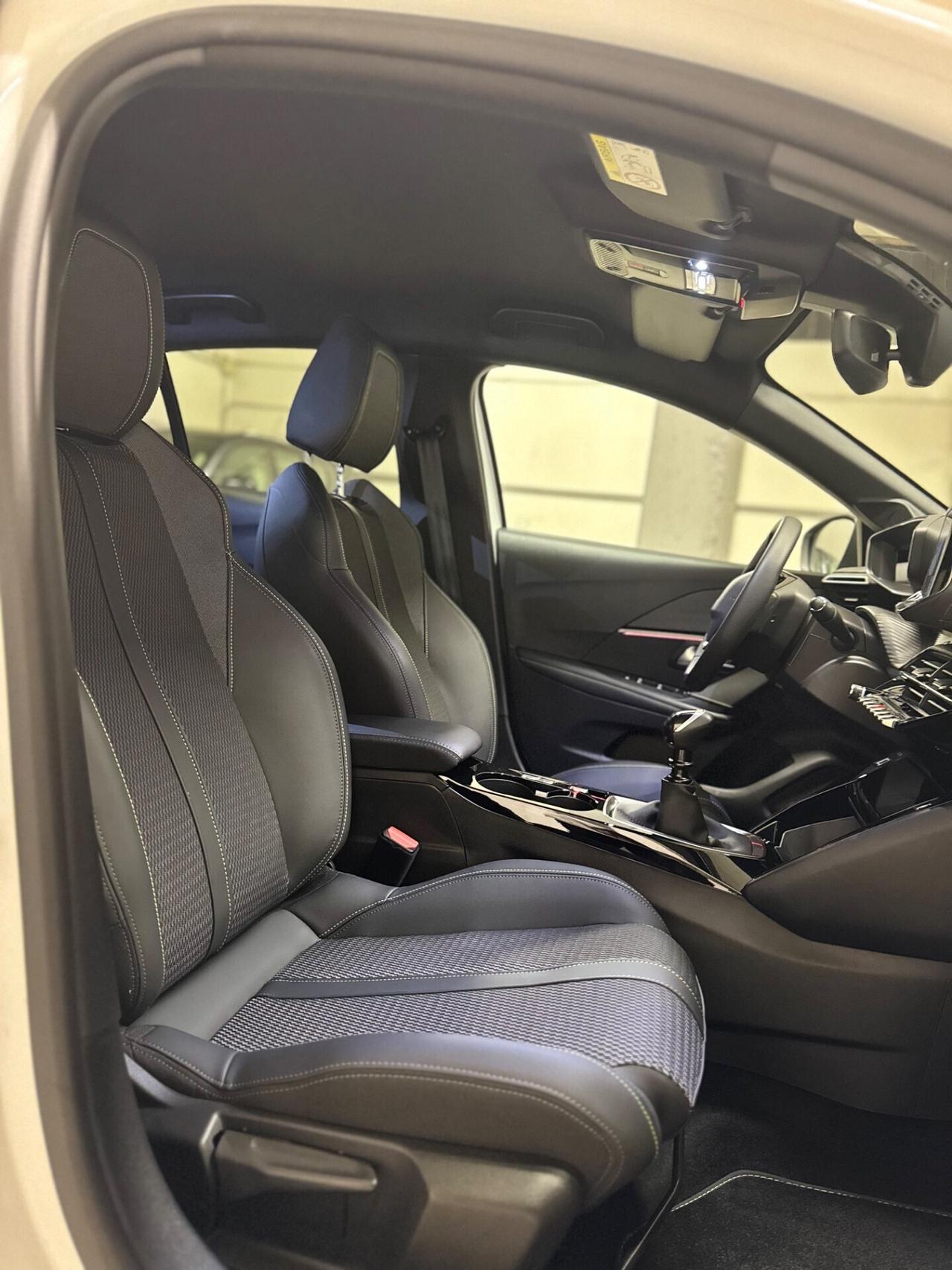 Peugeot 208 PureTech 100 Stop&Start 5 porte GT