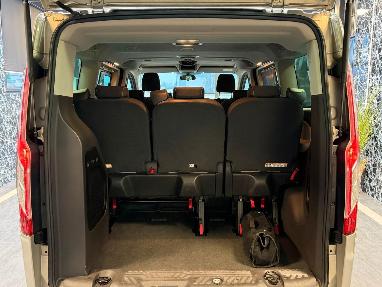 Ford Transit Custom 300 2.2 TDCi 155CV titanium