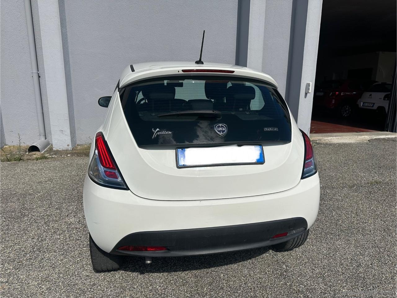 LANCIA Ypsilon 1.0 FireFly 5p.S&S Hybrid Silver