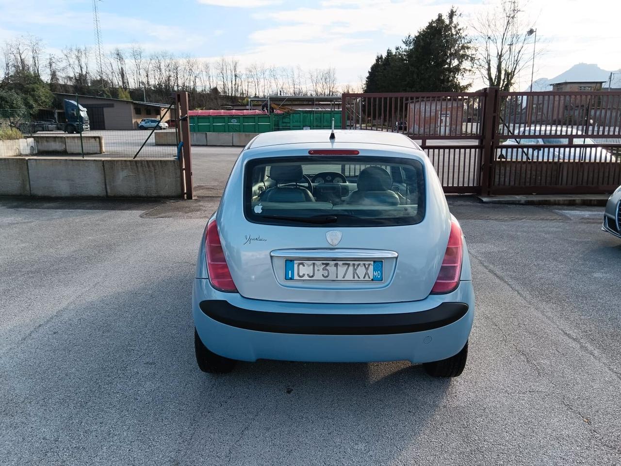 Lancia Y 1.2i 16V cat Unica