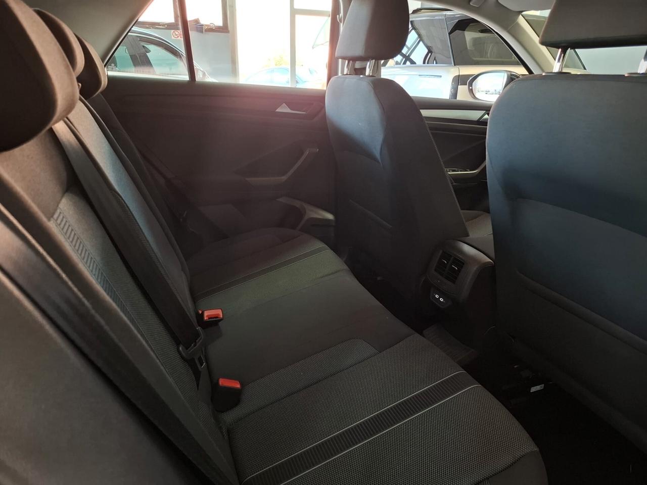 Volkswagen T-Roc Benzina Manuale