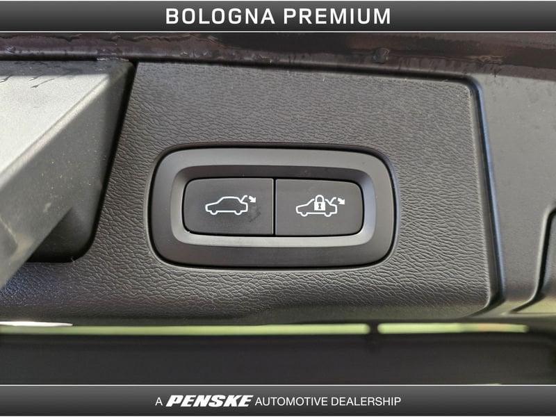 Volvo XC60 XC60 B4 (d) automatico Plus Bright