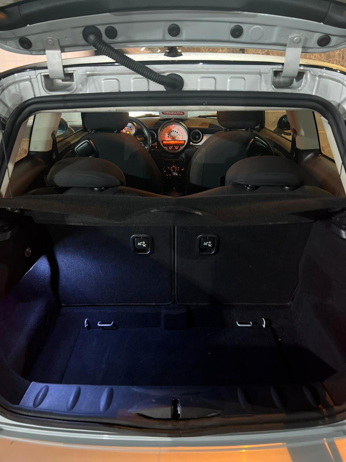 Mini 1.6 16V Cooper D